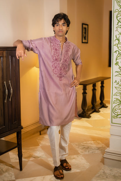 Mauve Pink Thread Embroidered Kurta